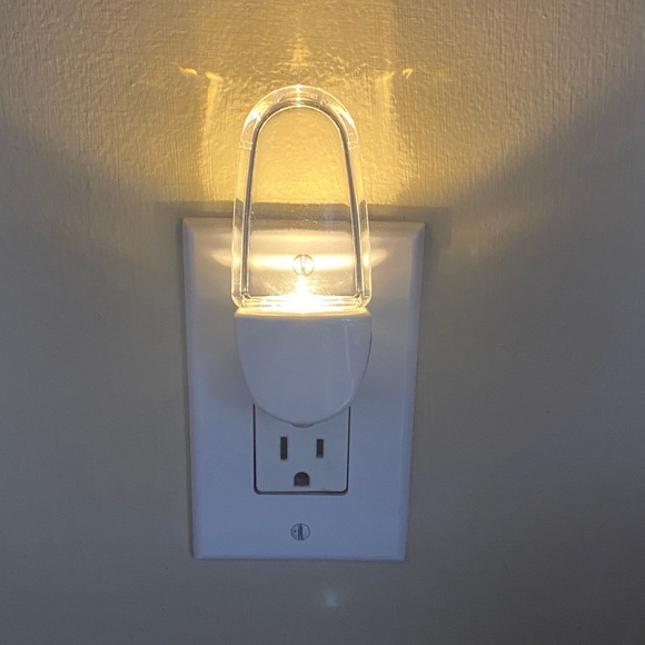 LED Night Light with Sensor - Picture 2 of 9